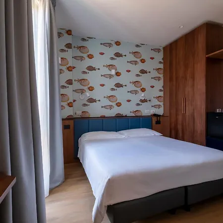 意大利伊丽都拉帕洛酒店 3*